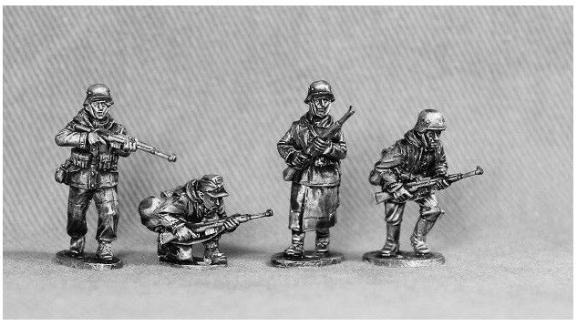 VG 12 \ Late War German Grenadiers/Volksgrenadiers. Walther Gewehr 43 armed
